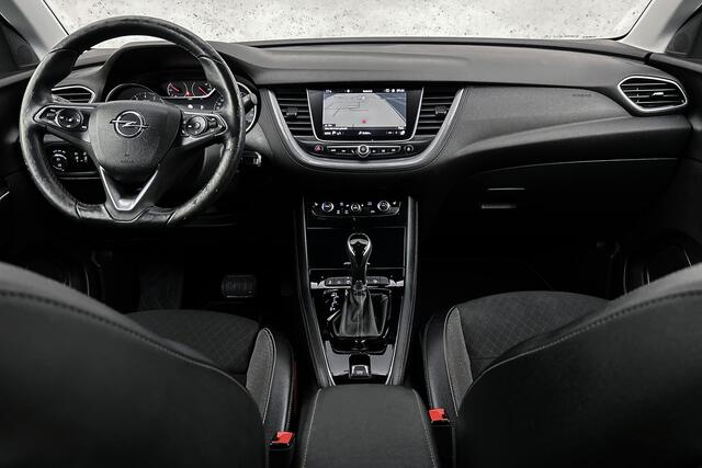 Opel Grandland X 1.2 Turbo Innovation | Half leder | Stoelverwarming | Camera | Apple Carplay