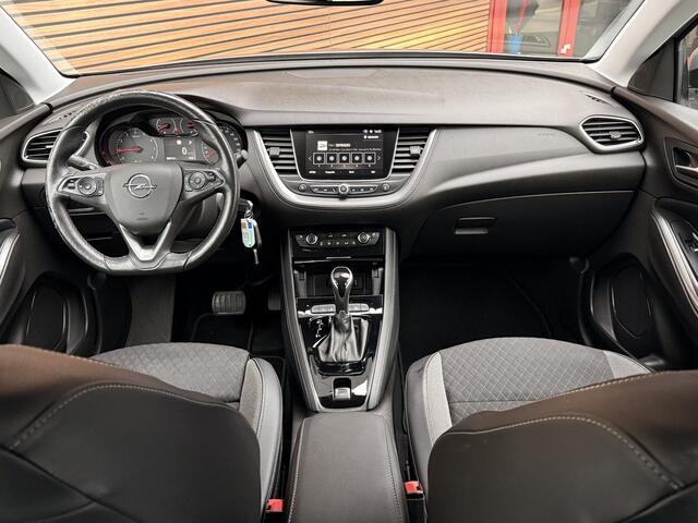Opel Grandland X 1.2 Turbo Business Executive Navi / Carplay / Stoel en Stuur verwarming / AGR