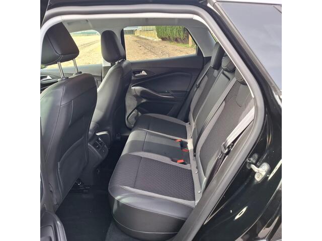 Opel Grandland X 1.6 Turbo Hybrid Elegance