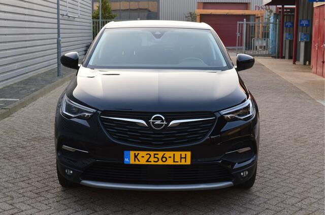 Opel Grandland X 1.6 Turbo Hybrid Business Executive O.a: Clima, Navi, Cruise, PDC, Camera, Carplay, Etc. All-in prijs!