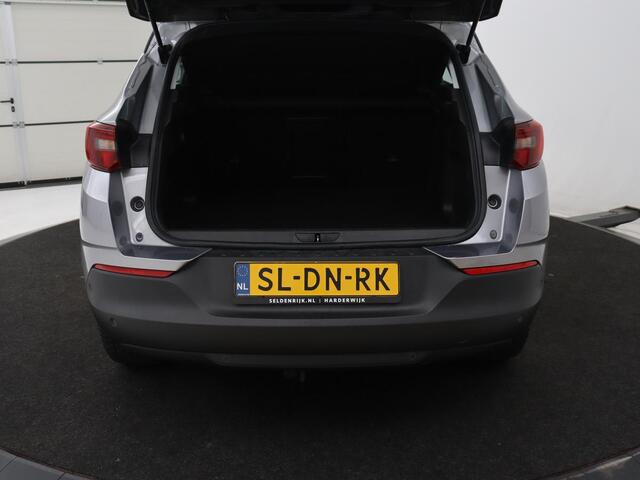 Opel Grandland X 1.6 Turbo Hybrid Elegance | Leder | Adaptive cruise | Trekhaak | Stuurverwarming | Carplay | Navigatie | Full LED | Camera | Climate control | PHEV | Plug In