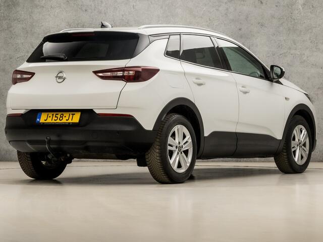 Opel Grandland X 1.2 Turbo Sport 131Pk Automaat (APPLE CARPLAY, GROOT NAVI, GETINT GLAS, LEDER, SPORTSTOELEN, TREKHAAK, PARKEERSENSOREN, NIEUWSTAAT)