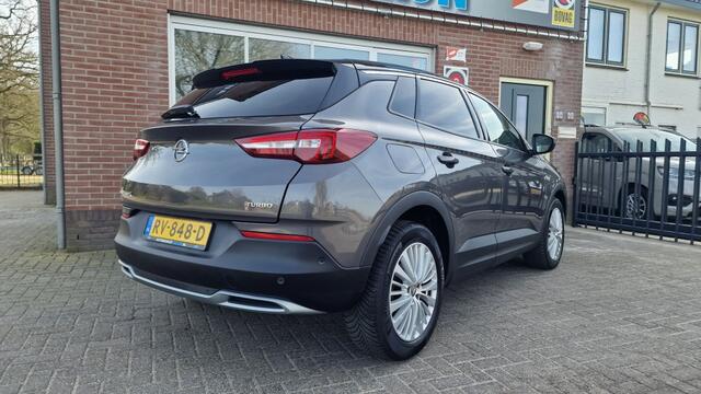 Opel Grandland X 1.2 Turbo Business Executive, Pano, Navigatie, NL Auto!