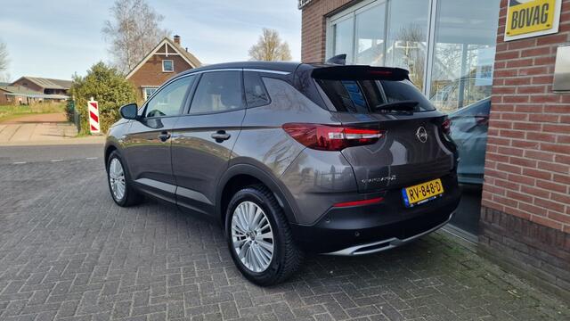 Opel Grandland X 1.2 Turbo Business Executive, Pano, Navigatie, NL Auto!