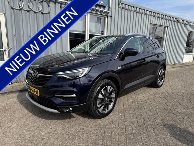 Opel Grandland X 1.2 Turbo Business Executive