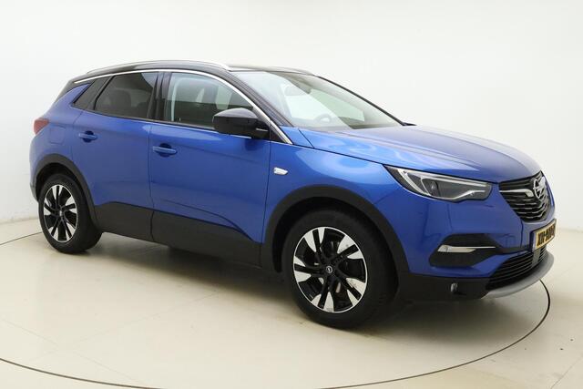 Opel Grandland X 1.2 Turbo Innovation 130PK | Elektrische achterklep | Stoelverwarming & stoelverkoeling | Lederen bekleding | Trekhaak | Full LED | Navigatie | Apple Carplay/Android Auto | Verwarmd stuurwiel