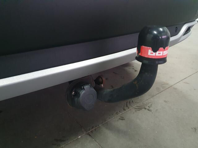 Opel Grandland X 1.6 Turbo Innovation NAVI/H.LEDER/CARPLAY/CAMERA/TRHAAK