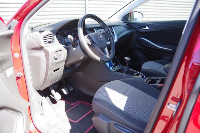 Opel Grandland X 1.2 Turbo Elegance TREKHAAK, APPLE CARPLAY/ANDROID AUTO, PARKEERSENSOREN