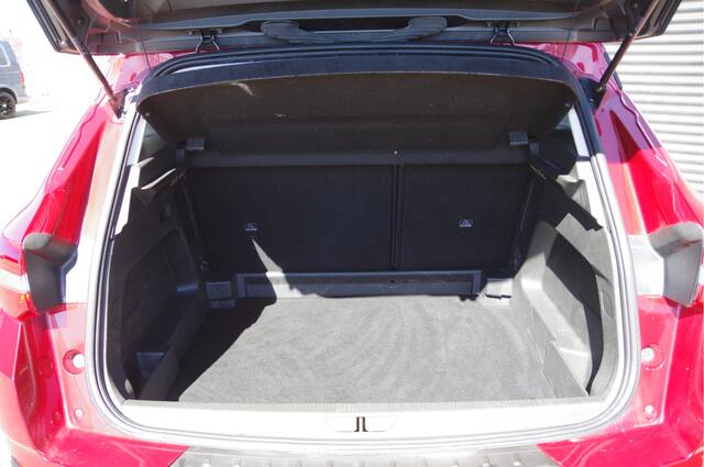 Opel Grandland X 1.2 Turbo Elegance TREKHAAK, APPLE CARPLAY/ANDROID AUTO, PARKEERSENSOREN