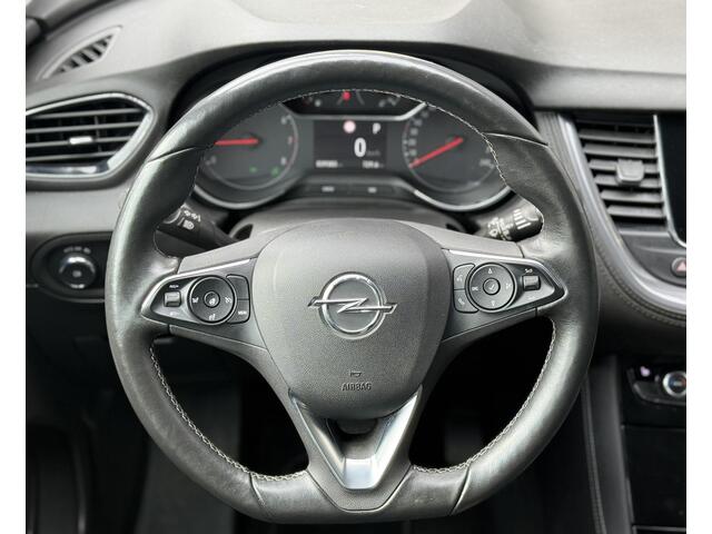Opel Grandland X 1.2 Turbo Innovation l Navigatie l Trekhaak l Camera l Stoelverwarming l Electrische Klep
