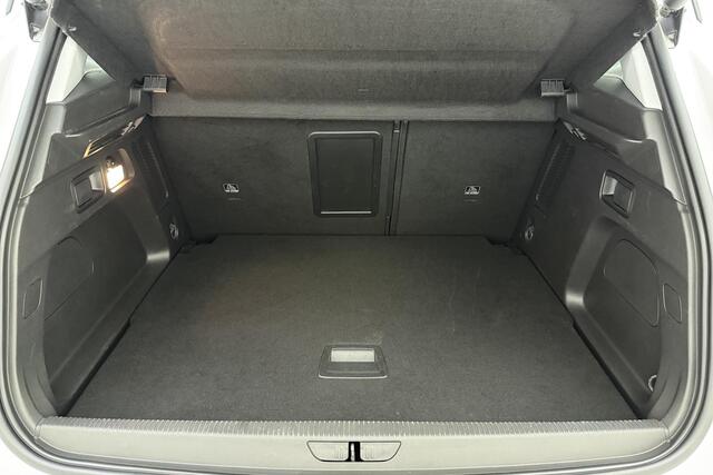 Opel Grandland X 1.6 Turbo 300pk Hybrid4 Elegance | Navigatie | Keyless | Camera | Parelmoer kleur | Electrische achterklep | Lichtmetalen velgen | AGR Comfortstoelen | Voorruitverwarming | Zwart dak