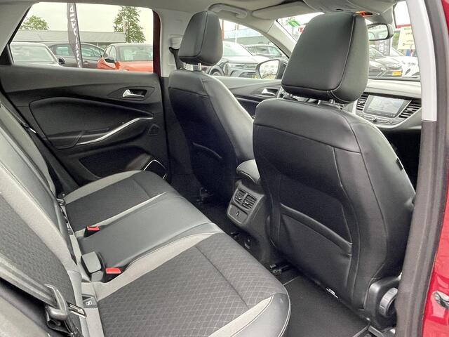 Opel Grandland X 1.2 Turbo Business Executive AKTIE PRIJS SUPER NETTE AUTO - Dealer ond. incl. Service EN NW DISTRIBUTIE en 6m garantie | NW 18"LMV | PANDO DAK | LED | Carplay | LMV | Cruise | AGR