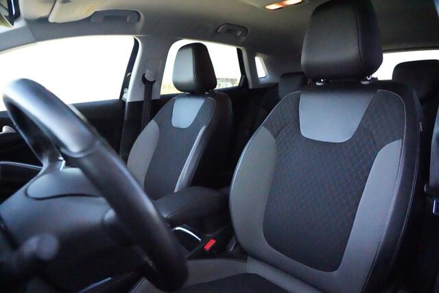 Opel Grandland X 1.2 Turbo Business Executive 131pk Navigatie/Trekhaak/Camera