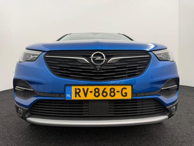 Opel Grandland X 1.2 Turbo Innovation Trekhaak, Apple Carplay/Android Auto, Cruise control, leer, elecstoelverst, Parkeersensor voor en achter, Dodehoek detector, Rijstrooksensor met correctie