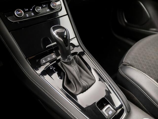 Opel Grandland X 1.2 Turbo Innovation Automaat (APPLE CARPLAY, GROOT NAVI, CLIMATE, SPORTSTOELEN, GETINT GLAS, KEYLESS, ELEK ACHTERKLEP, NIEUWSTAAT)