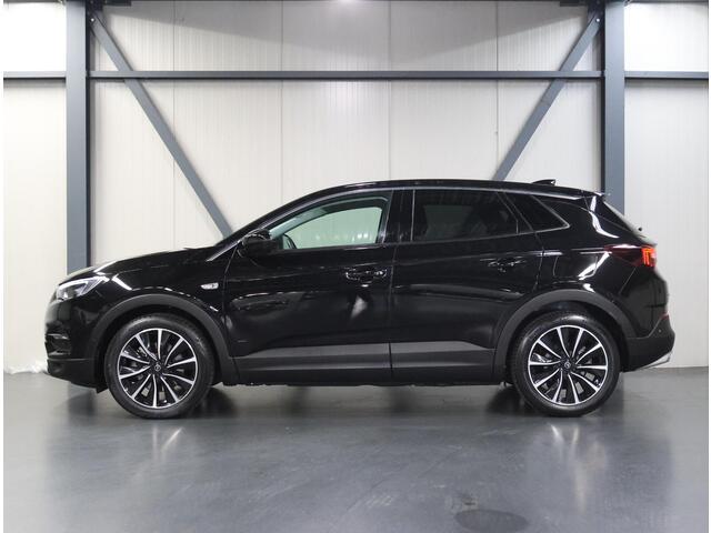 Opel Grandland X 225PK Hybrid Elegance | AppleCarPlay/AndroidAuto | AGR Stoel | Trekhaak | 18" Bi Color velgen | Climate Control | Cruise Control | Camera | Navigatie | LED lampen | AUTOMAAT | Isofix | Privacy Glass | Parkeersensoren |