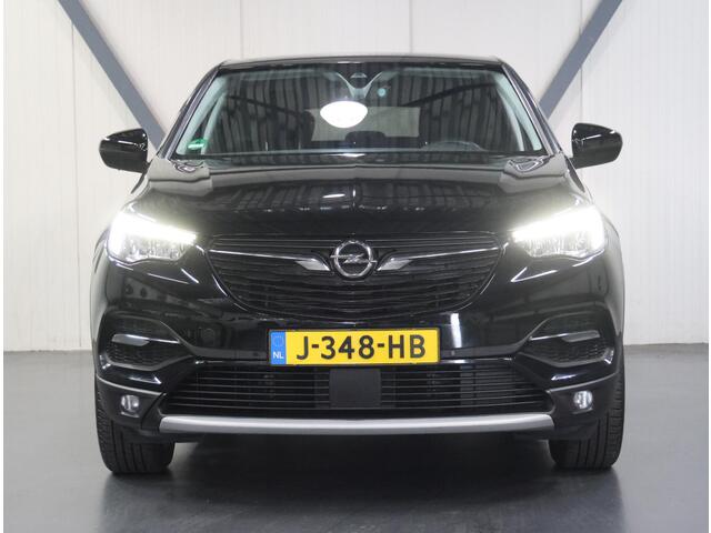 Opel Grandland X 225PK Hybrid Elegance | AppleCarPlay/AndroidAuto | AGR Stoel | Trekhaak | 18" Bi Color velgen | Climate Control | Cruise Control | Camera | Navigatie | LED lampen | AUTOMAAT | Isofix | Privacy Glass | Parkeersensoren |