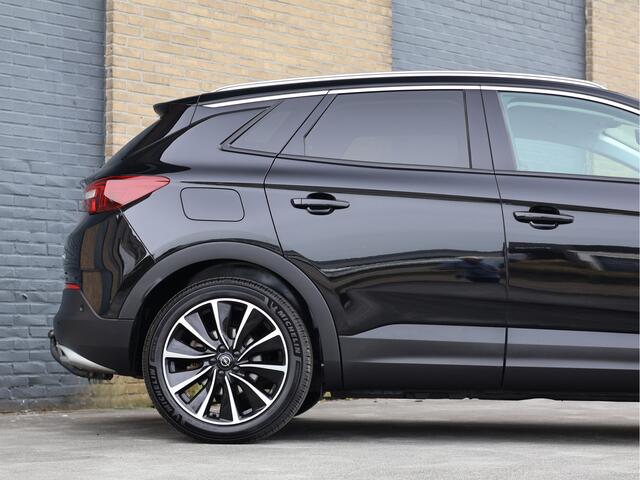Opel Grandland X 1.6 Turbo Hybrid4 Ultimate CarPlay | Cam | Stoelventilatie | Adaptive LED | PHEV