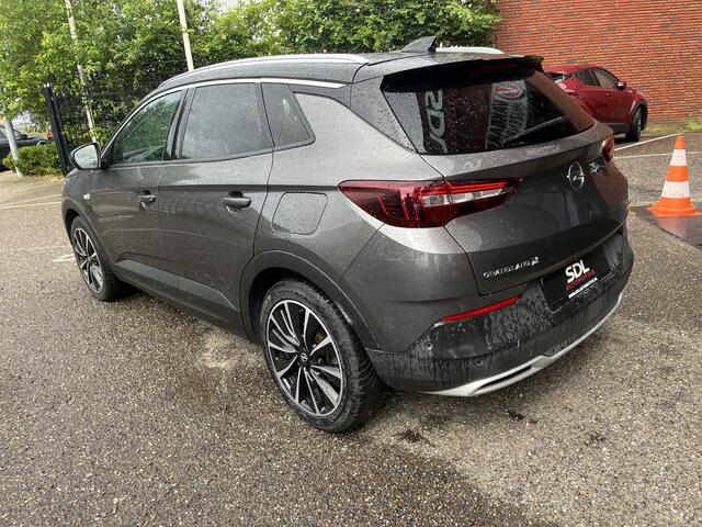 Opel Grandland X 1.6 Turbo Hybrid4 Ultimate 300PK!! // AFN. TREKHAAK // 360 CAMERA // STOELVERKOELING-VERWARMING // ELEK. KLEP // DODEHOEK // NAVI+CARPLAY // KEYLESS //