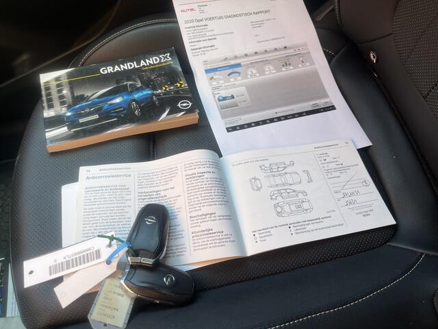 Opel Grandland X 1.6 Turbo Hybrid4 Ultimate 300PK!! // AFN. TREKHAAK // 360 CAMERA // STOELVERKOELING-VERWARMING // ELEK. KLEP // DODEHOEK // NAVI+CARPLAY // KEYLESS //