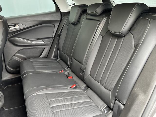 Opel Grandland X BWJ 2018 | 1.2T 131 PK Innovation | TREKHAAK | LEER | ELKETR. STOELEN | ELEKTR. ACHTERKLEP | CAMERA | STOEL + STUURVERW. | STOELVERKOEL. | LEDER | FULL LED | KEYLESS | CARPLAY + ANDROID | NAVI | CLIMA | CRUISE | LMV | PDC
