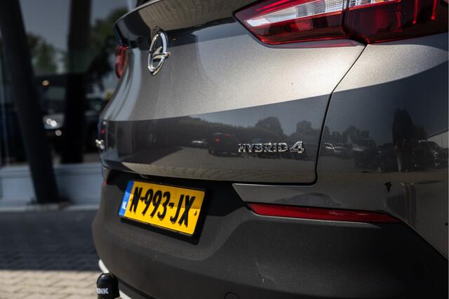 Opel Grandland X 1.6 Turbo Hybrid4 Ultimate | Trekhaak | Camera | Stoelver.