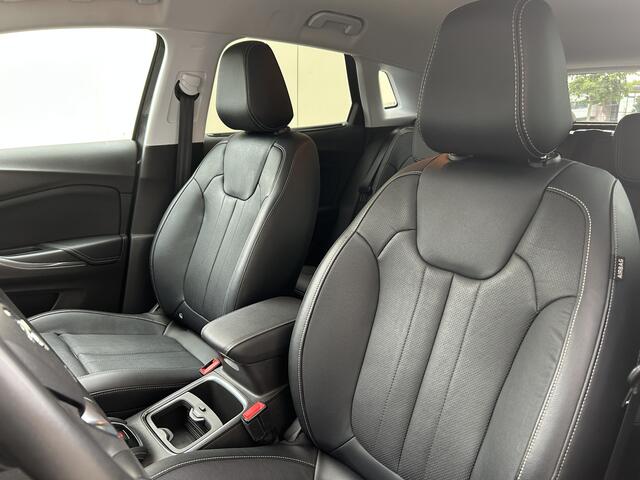 Opel Grandland X 1.6 Turbo Hybrid4 Ultimate | Automaat | Leder | Stoelverwarming | Lage kmstand | Camera |