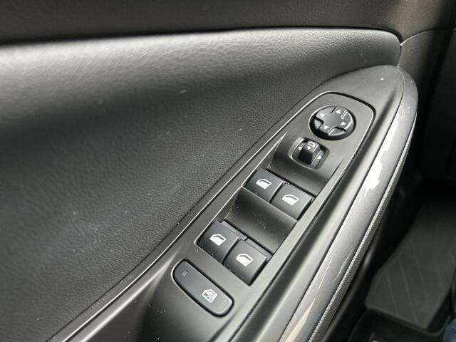 Opel Grandland X 1.6 Turbo Hybrid4 Ultimate | Automaat | Leder | Stoelverwarming | Lage kmstand | Camera |