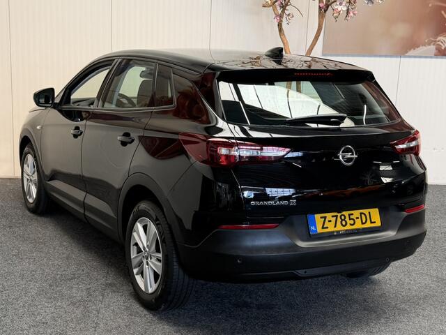 Opel Grandland X 1.2 TURBO BUSINESS EDITION NAVIGATIE CRUISE CONTROL APPLE CARPLAY/ANDROID RIJSTROOKSENSOREN ACHTERUITRIJCAMERA ZEER MOOI !!