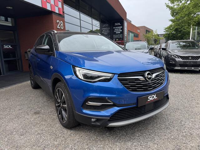 Opel Grandland X 1.6 Turbo Hybrid Ultimate // MEMORY SEATS // ADAPTIVE CRUISE // STOEL VERKOELING- VERWARMING // CAMERA // NAVI // TREKHAAK! /