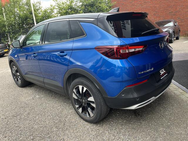 Opel Grandland X 1.2 Turbo Business Elegance // ELEK. ACHTERKLEP // KEYLESS // FULL LED // CAMERA // NAVI+CARPLAY //