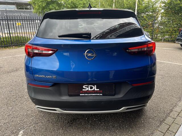 Opel Grandland X 1.2 Turbo Business Elegance // ELEK. ACHTERKLEP // KEYLESS // FULL LED // CAMERA // NAVI+CARPLAY //
