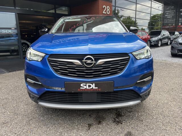 Opel Grandland X 1.2 Turbo Business Elegance // ELEK. ACHTERKLEP // KEYLESS // FULL LED // CAMERA // NAVI+CARPLAY //