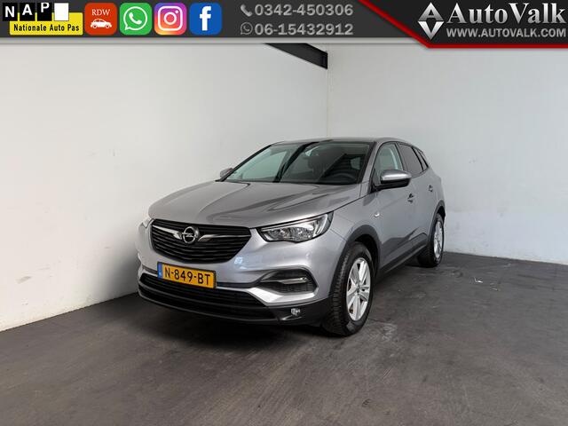 Opel Grandland X 1.2 Turbo Business Executive