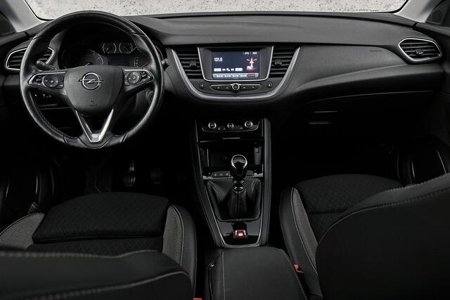 Opel Grandland X 1.2 Turbo Innovation | Trekhaak | Half leder | Stoelverwarming