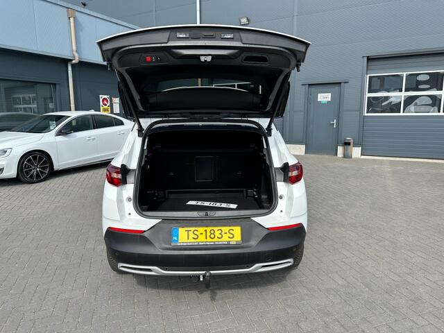 Opel Grandland X 1.2 Turbo Business Executive Navi .Trekhaak