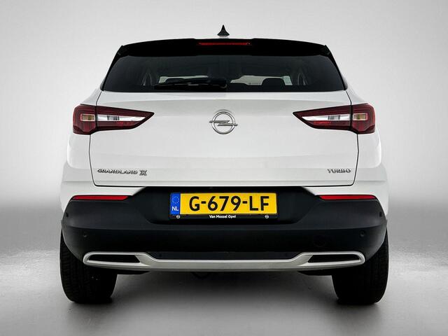 Opel Grandland X 1.2 Turbo Business Executive