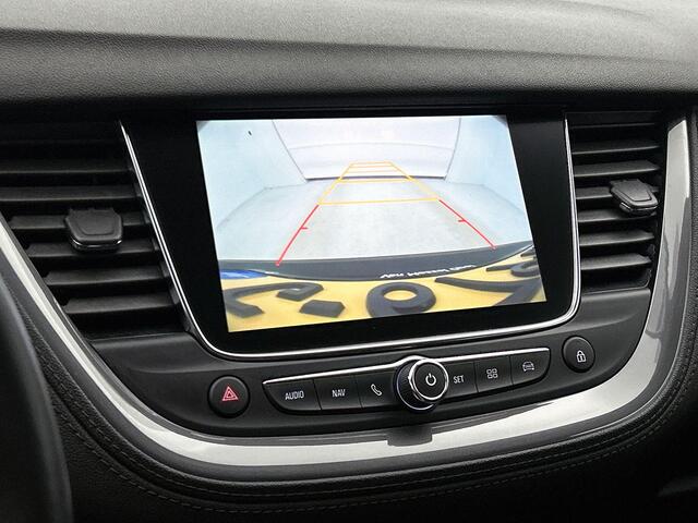 Opel Grandland X 1.2 Turbo Business Executive