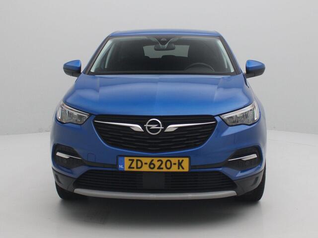 Opel Grandland X 1.2 Turbo Business Executive | Apple Carplay/Android Auto | Bluetooth telefoonvoorbereiding | DAB ontvanger | LED achterlichten | Rijstrooksensor met correctie