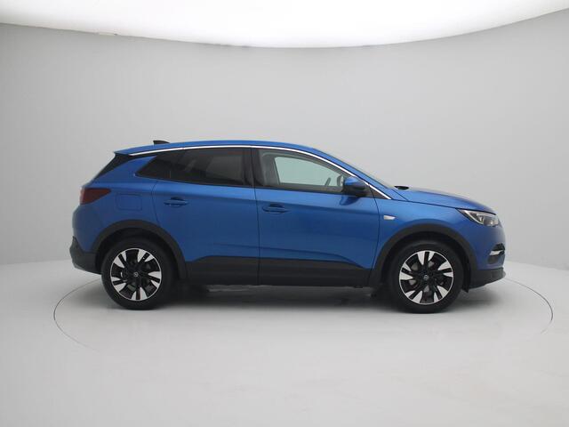 Opel Grandland X 1.2 Turbo Business Executive | Apple Carplay/Android Auto | Bluetooth telefoonvoorbereiding | DAB ontvanger | LED achterlichten | Rijstrooksensor met correctie