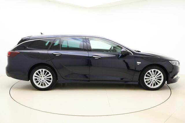 Opel INSIGNIA Sports Tourer 1.6 CDTI Business Executive | 136PK | AUTOMAAT | OPC-Line | Trekhaak | Dodehoek Detectie | Apple carplay & Android auto | AGR comfort stoelen | Elektrische Achterklep | Navigatie | Camera achter | Climate control | Winterpakket | Verwarmd vo