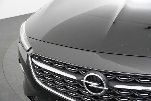Opel INSIGNIA Sports Tourer BWJ 2021 1.5 CDTI 123 PK Business Elegance | NWE APK TREKHAAK / SPORTSTOELEN / CAMERA / CARPLAY / NAVI / CLIMA / CRUISE / HALF LEDER / KEYLESS / CAMERA / ELEK. ACHTERKLEP / DODE HOEK DETECTIE / LMV 18 INCH / LED