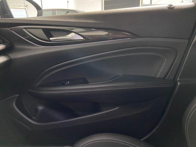 Opel INSIGNIA Sports Tourer 1.5 Turbo EcoTec Innovation