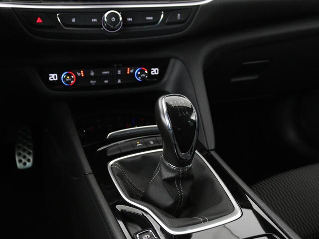 Opel INSIGNIA 1.5 CDTI Business Elegance | Stoel & stuurverwarming | Trekhaak | Camera | Matrix LED | Carplay | Keyless | Navigatie