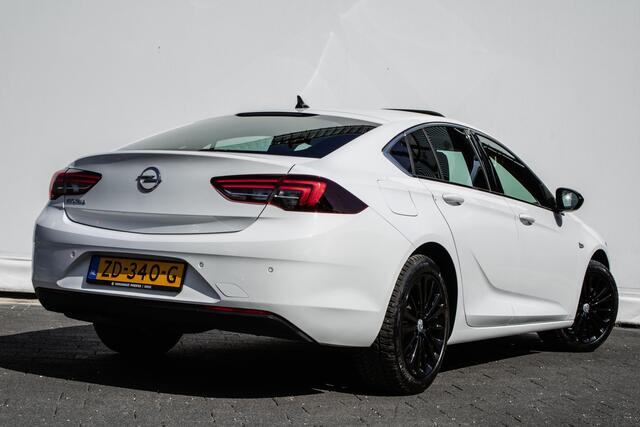 Opel INSIGNIA Grand Sport 1.5 Turbo 165pk Business Executive Trekhaak/ Schuifdak/ Half lederen int./ Stuur+stoelverwarming/ Carplay/ Navigatie