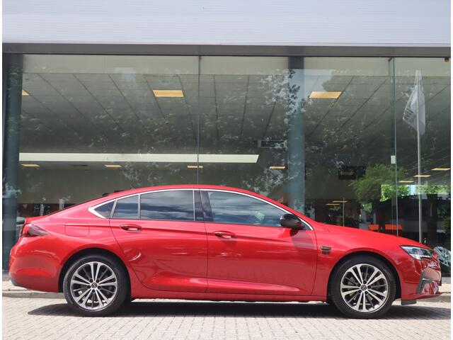 Opel INSIGNIA Grand Sport 2.0 Turbo 200 PK Business Elegance Automaat