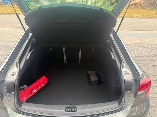 Opel INSIGNIA Grand Sport 1.5 Turbo Innovation | AUTOMAAT | 1E EIGENAAR | 12MND GARANTIE | NL AUTO | NAVI | TREKHAAK |