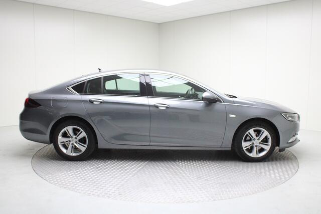 Opel INSIGNIA Gr Sport 1.5 T Business Executive | Automaat | PDC v&a | Luxe AGR Stoelen / Carplay / Keyless Entry