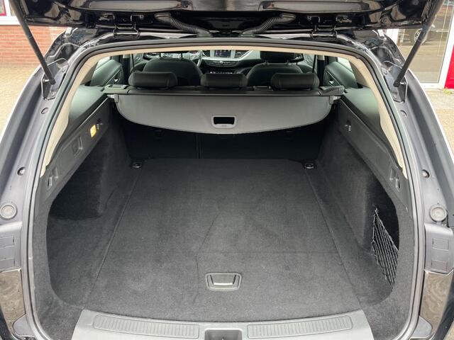 Opel INSIGNIA 1.6 CDTI Business Executive I Carplay I Camera I Stoelverw. I Trekhaak