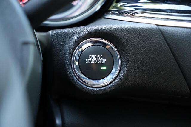 Opel INSIGNIA Sports Tourer 1.5 Turbo Innovation Led-koplampen, Driver Assistance Pack, Keyless entry & start, Climate Control, Bos Premium Sound system, Navigatie intellilink 900, Achteruitrijcamera, Parkeersensoren, Comfortstoelen met verwarming, etc.